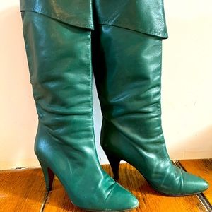 Vintage alberto d. molina green fold over heeled boots